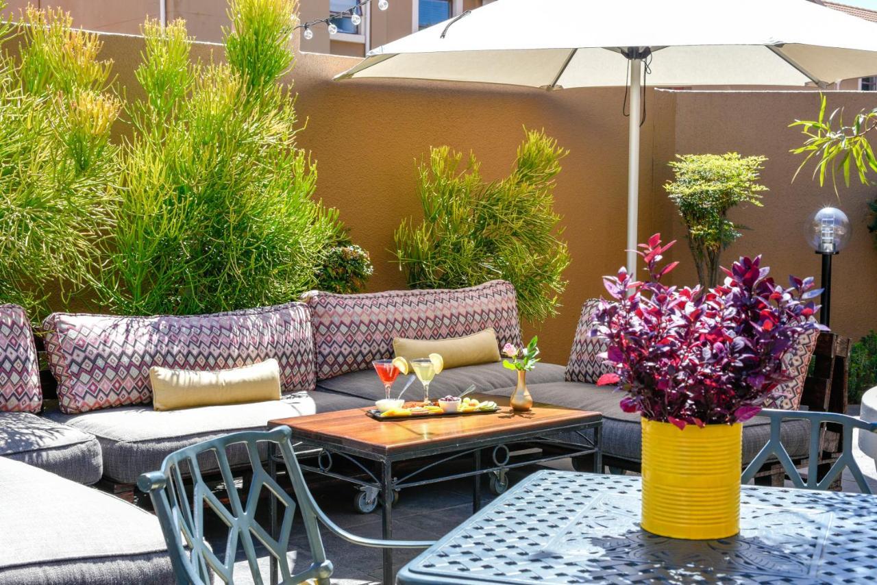Mercure Hotel Bedfordview Johannesburg Exterior photo